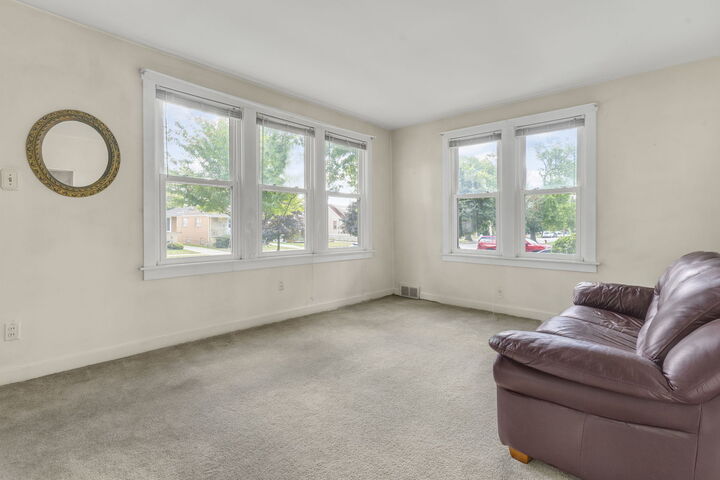Property Photo:  10528 S Lawndale Avenue  IL 60655 