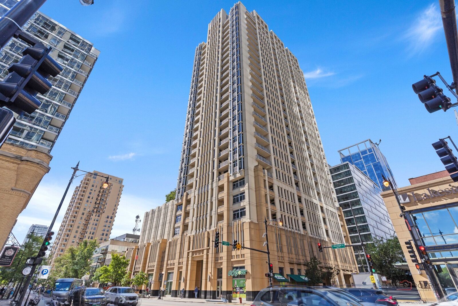 Property Photo: 1400 S Michigan Avenue 1404 IL 60605