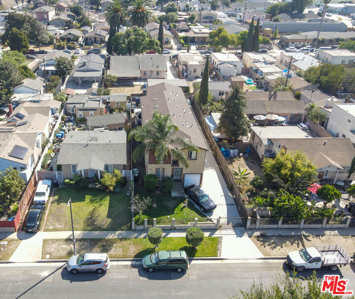 Property Photo:  422 W 102nd Street  CA 90003 
