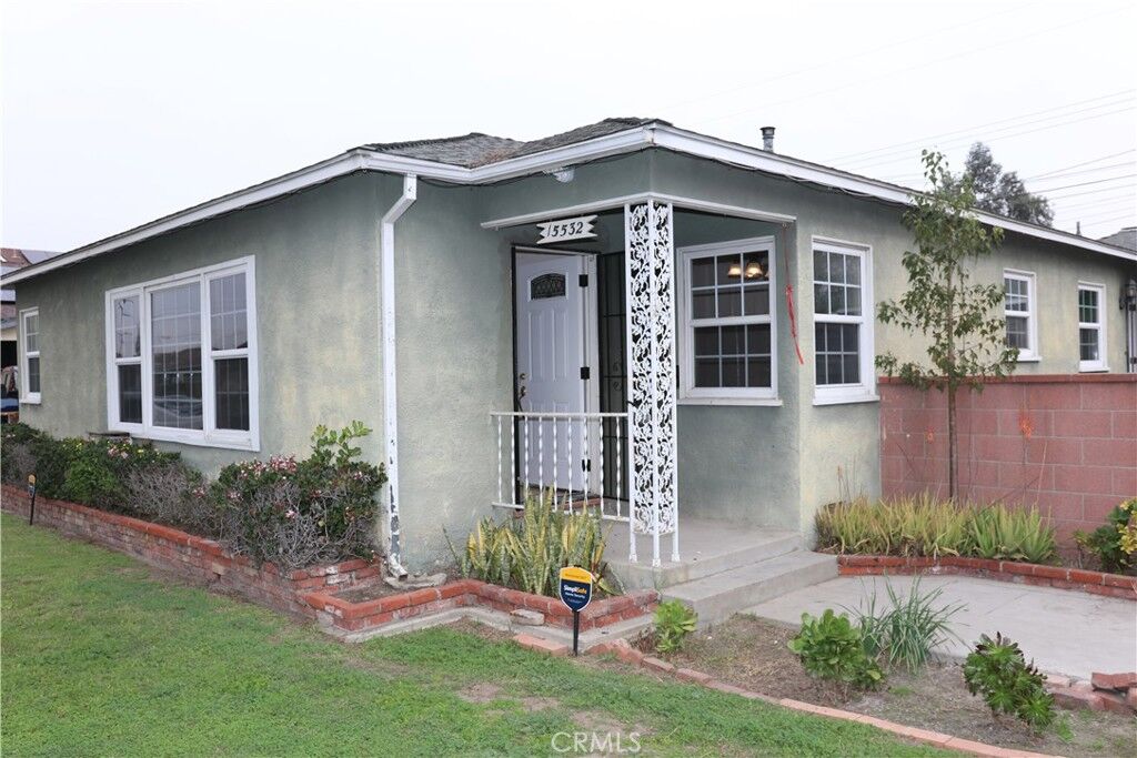Property Photo:  15532 Allingham  CA 90650 