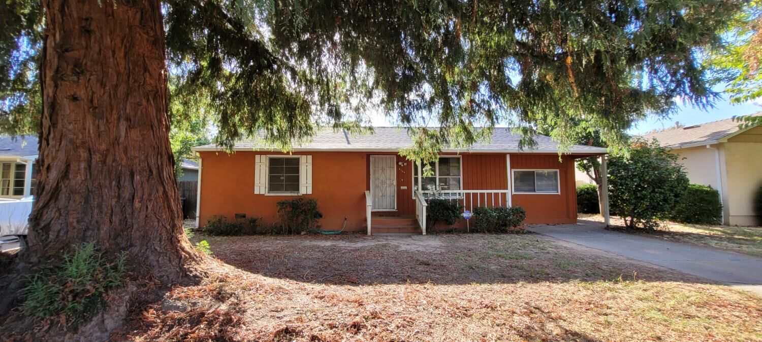 Property Photo: 5100 48th Street CA 95820