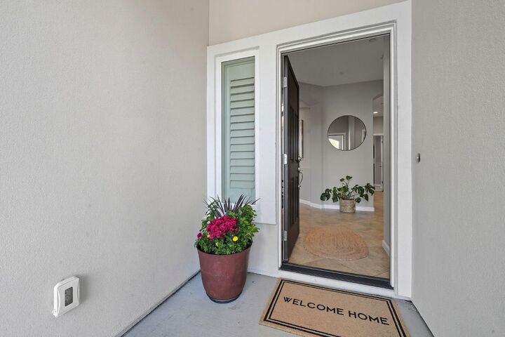 Property Photo: 248 Cypress Court CA 95642