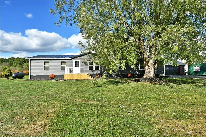 Property Photo: 4448 McConnell East Road OH 44470
