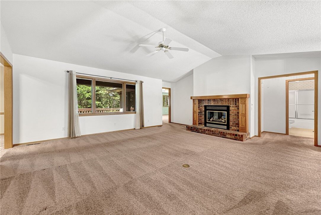 Property Photo:  1 Newent Lane  AR 72714 