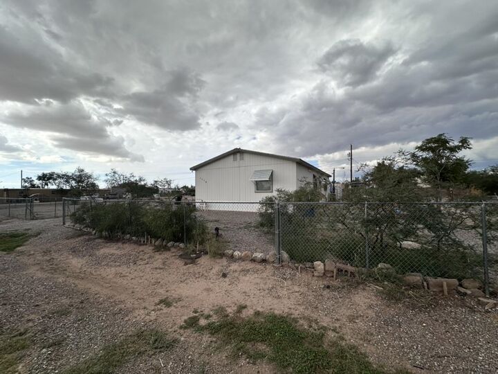 Property Photo:  1118 Brooks Ave 1116 Brooks Ave  NM 88310 
