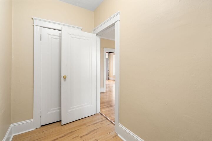 Property Photo:  53 Howland Ter  MA 01602 