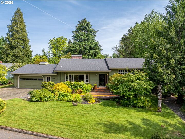 8836 SW 56th Ave  Portland OR 97219 photo