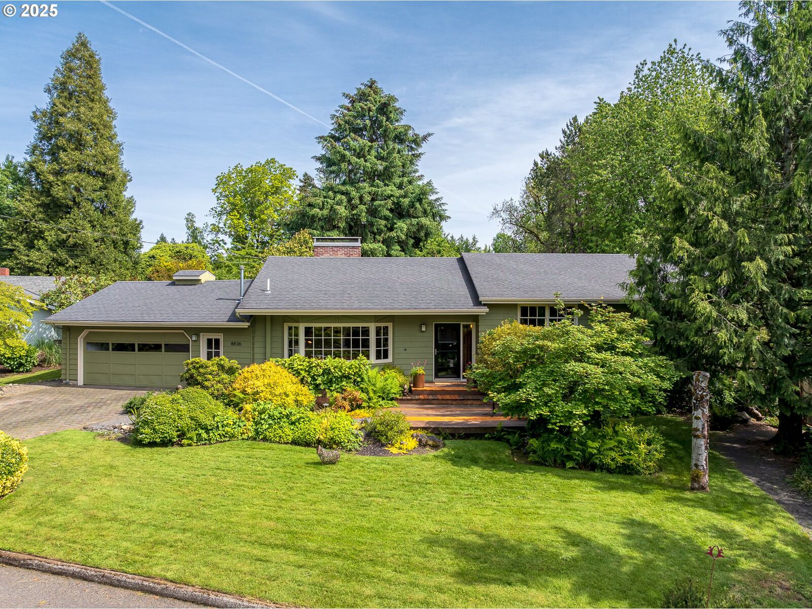 Property Photo: 8836 SW 56th Ave OR 97219