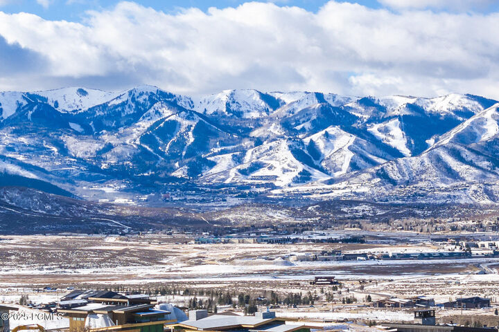 Property Photo:  6921 Bugle Trail  UT 84098 