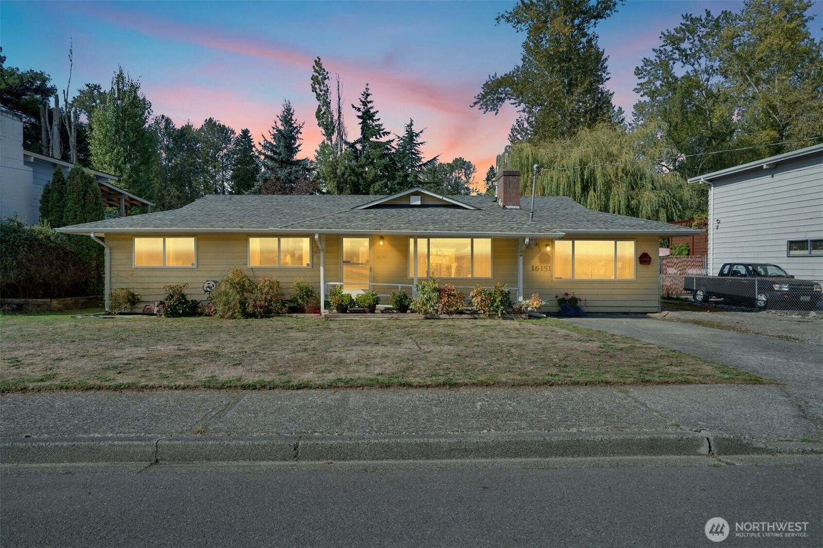 Property Photo: 16151 126th Avenue SE WA 98058