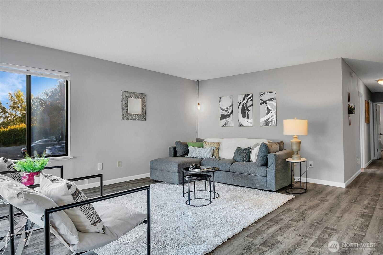 Property Photo:  2562  Thorndyke Avenue W 104  WA 98199 