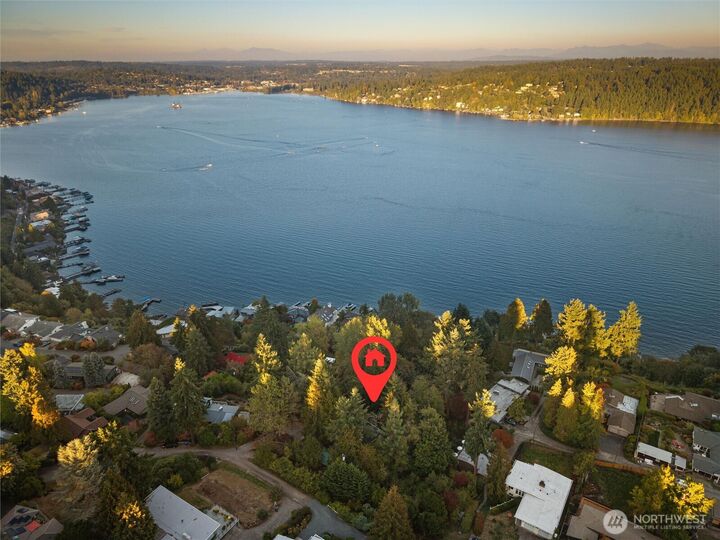 Property Photo: 14538 38th Avenue NE WA 98155