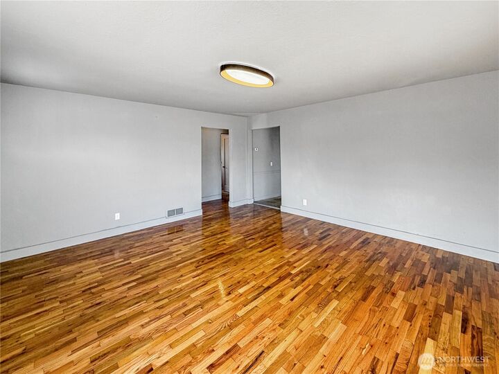 Property Photo:  1227  Francis Avenue  WA 99362 