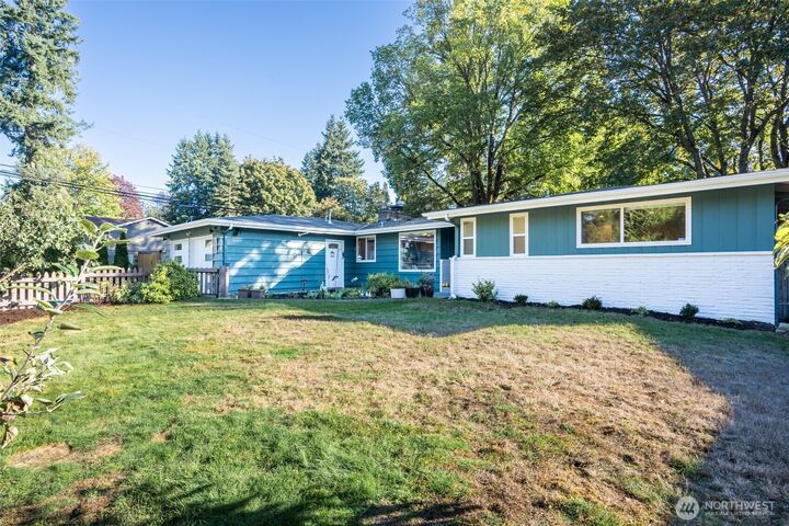303 NW 203rd Street  Shoreline WA 98177 photo