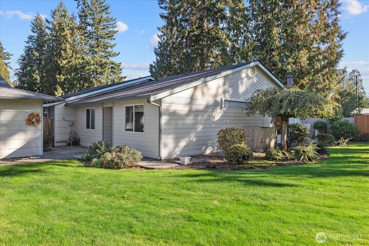Property Photo: 8405 55th Avenue NE 1 WA 98270