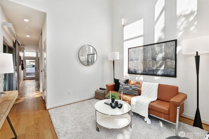 Property Photo: 4027 California Avenue SW D WA 98116