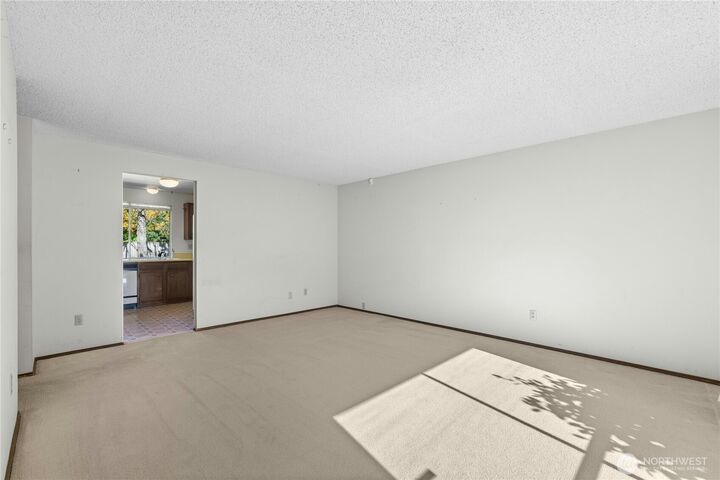 Property Photo: 14510 NE 67th Court WA 98052