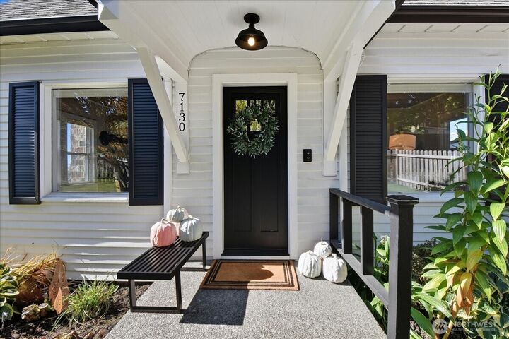 Property Photo: 7130 Foster Slough Road WA 98290