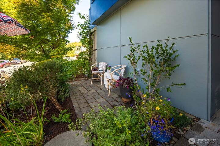 Property Photo: 4400 Brygger Drive W C WA 98199