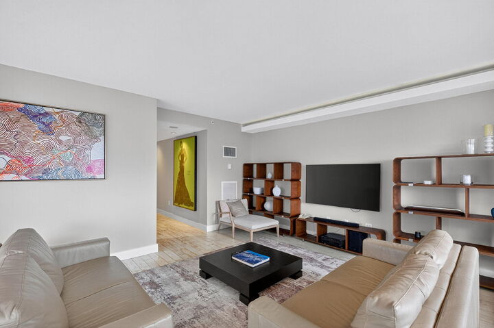 Property Photo:  1435 Brickell Avenue #3401  FL 33131 