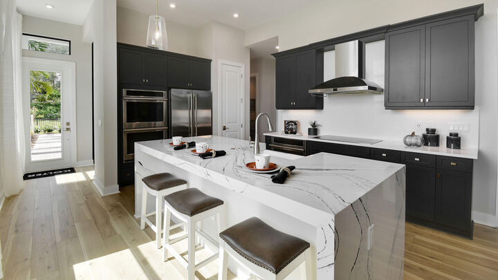 Property Photo:  233 SE Via Sangro  FL 34983