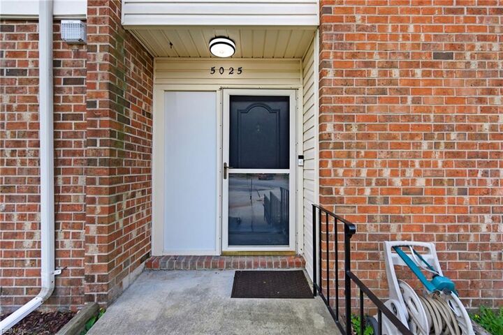 Property Photo: 5025 Clairmont Court Ct VA 23462