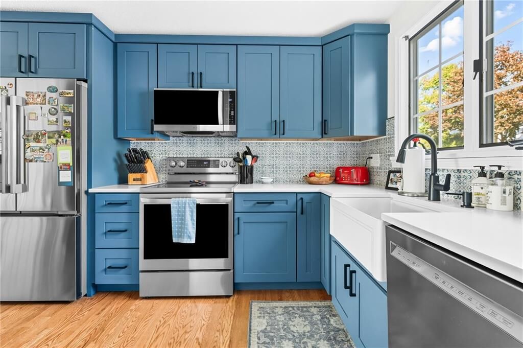 Property Photo:  735 Willet Avenue 806  RI 02915 