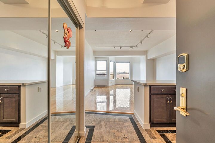 Property Photo:  6363 Christie Avenue 2122  CA 94608 