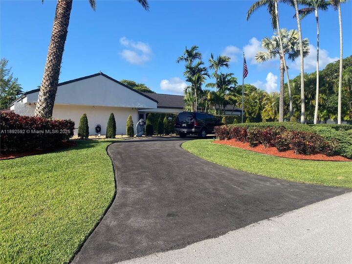 8050 SW 170th St  Palmetto Bay FL 33157 photo