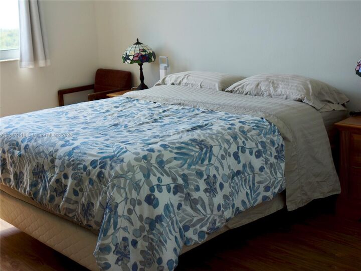 Property Photo: 300 Bayview Dr 1206 FL 33160