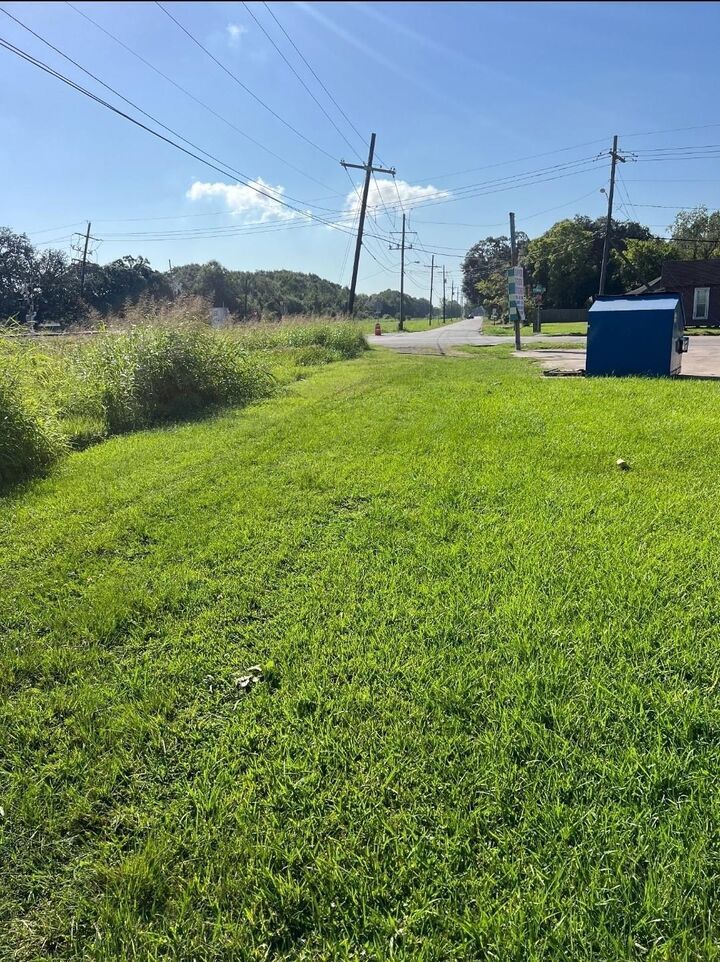 Property Photo:  1400 W Virginia St.  TX 77705