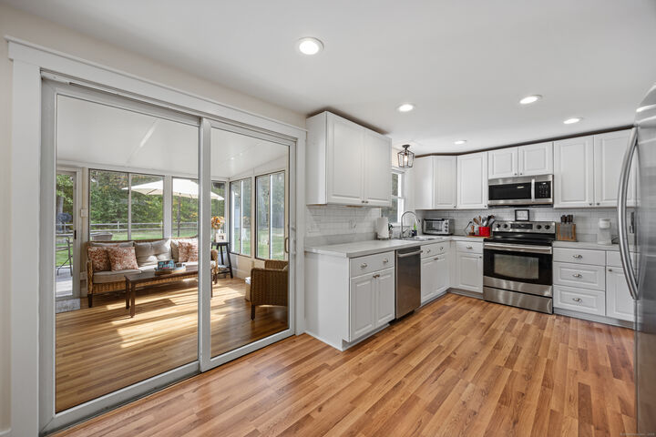Property Photo: 140 Edgewood Circle CT 06489