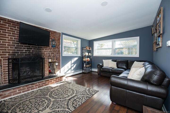 Property Photo: 1105 West Woods Road CT 06518