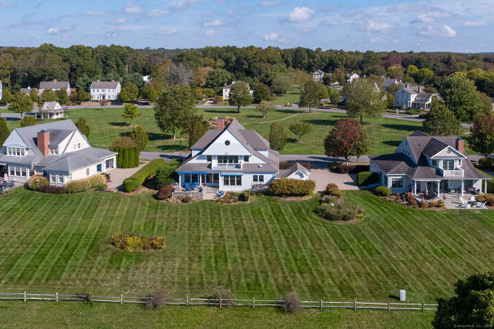 Property Photo: 7 Osprey Commons South CT 06413