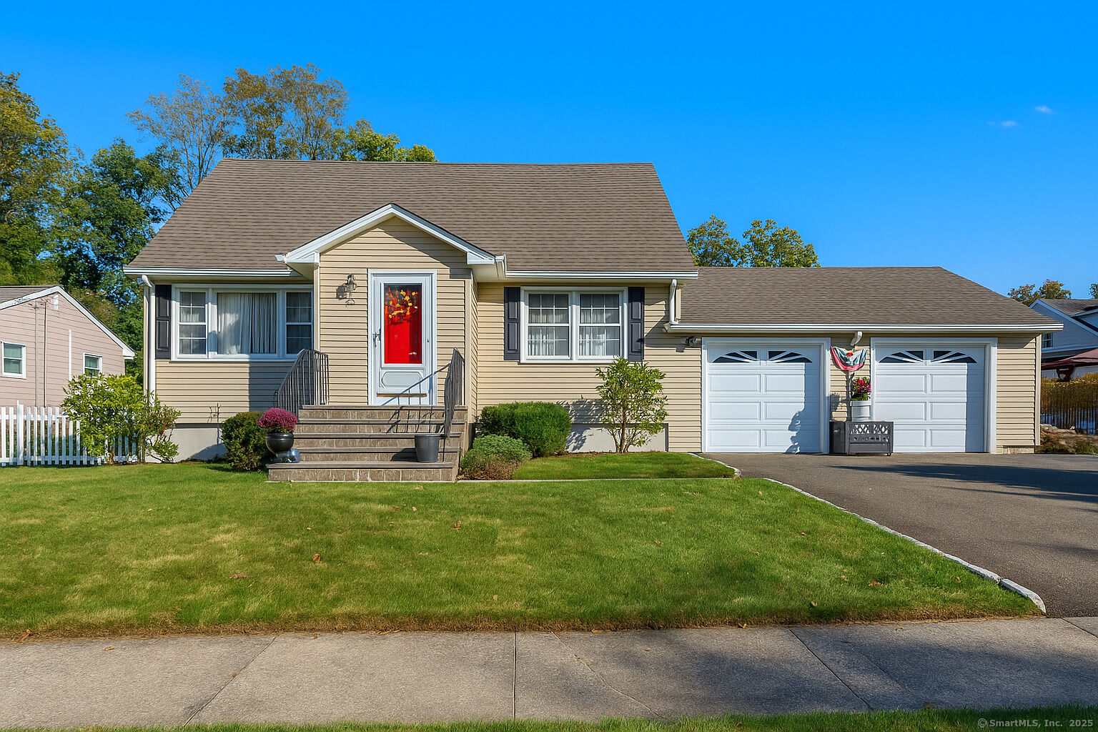 Property Photo: 36 Tina Circle CT 06606