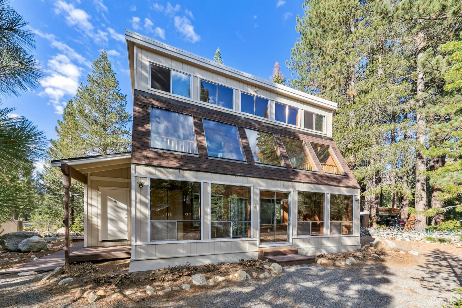 Property Photo: 993 Woodchuck Court CA 96150