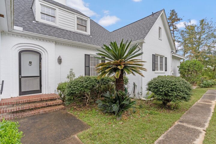 Property Photo: 1614 S Meridian Street FL 32301