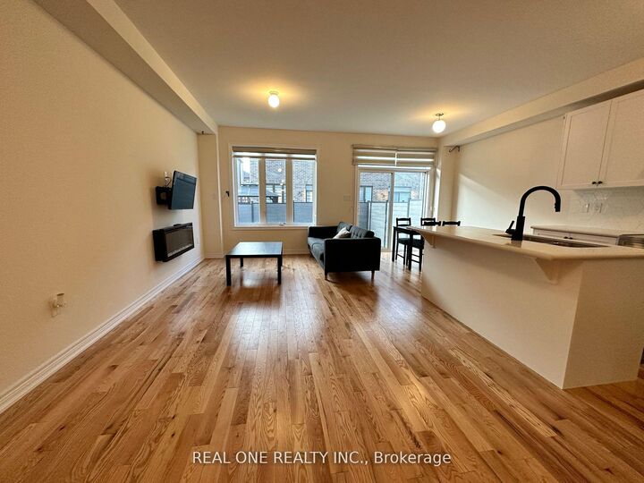 Property Photo: 16 Hewison Avenue ON L4S 0J1