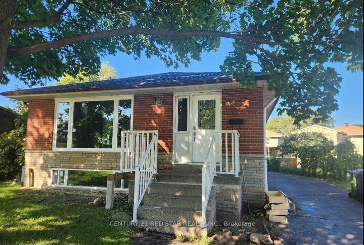 56 Arkley Crescent  Toronto ON M9R 3S3 photo