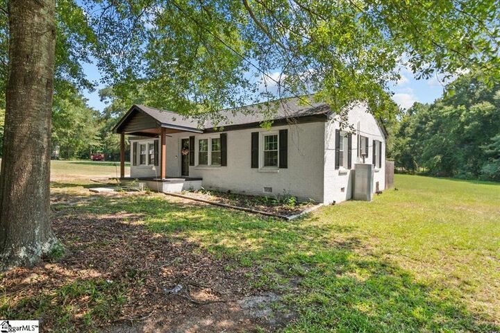 Property Photo: 3703 Keys Street SC 29624