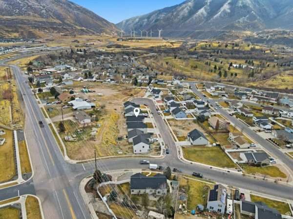 Property Photo: 1579 S 3170 E UT 84660