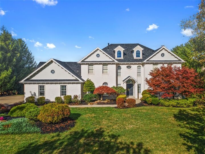 106 Gatehouse Dr  Moon/Crescent Twp PA 15108 photo