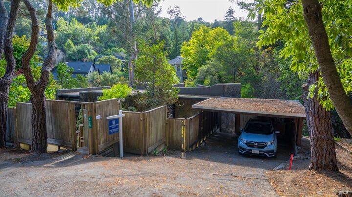 Property Photo: 425 Montford Avenue CA 94941