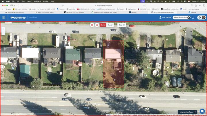 21908 Laurie Avenue — photo 1