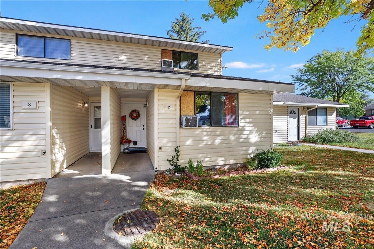 Property Photo:  259 Pheasant Road W # 2  ID 83301 