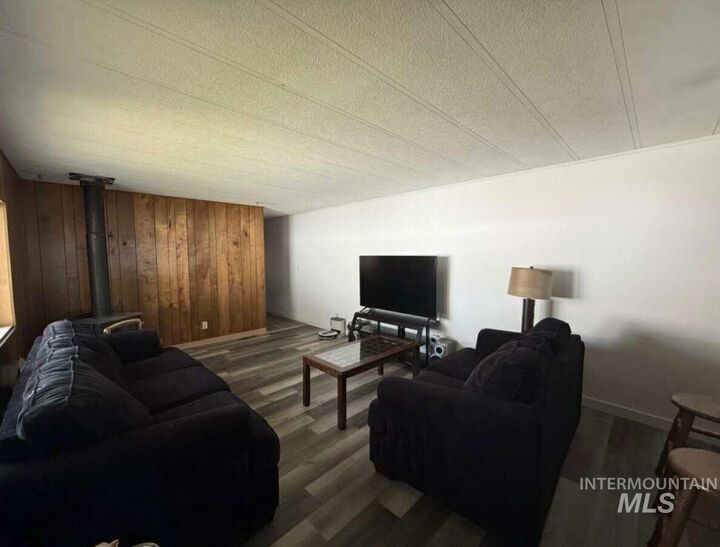 Property Photo: 924 Vista Ave 11 ID 83501
