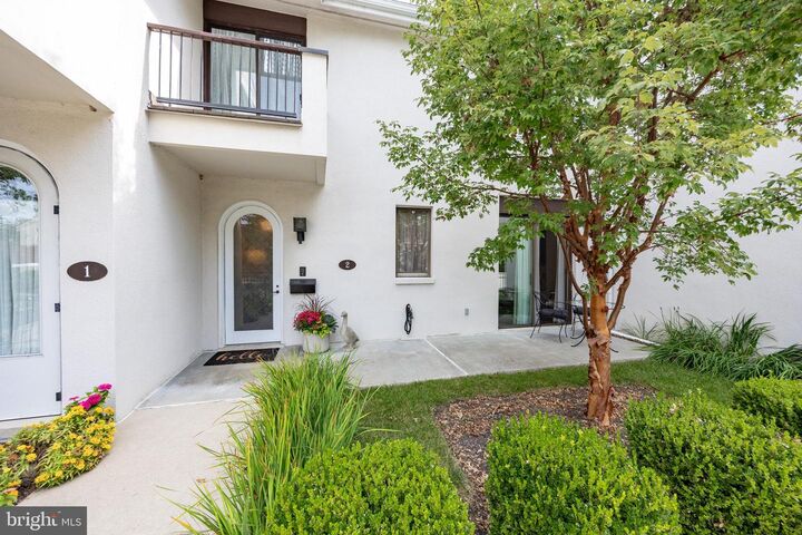 Property Photo:  2 Ile Dhuyere 2  PA 19333 