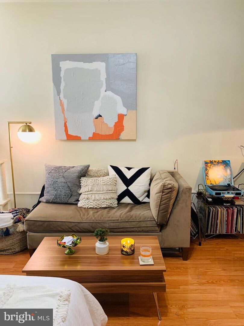 Property Photo: 1324 Locust Street 317 PA 19107