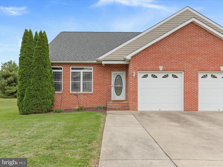 Property Photo: 215 Brookline Drive WV 25414