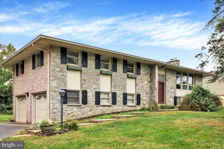 Property Photo: 1958 Geraldson Drive PA 17601